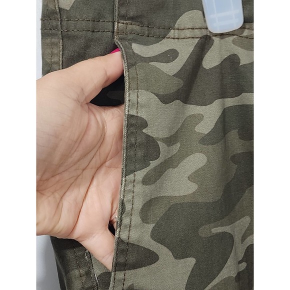 George At The Knee Men's Cargo Short Green Camo Size 46 NEW - Picture 7 of 10